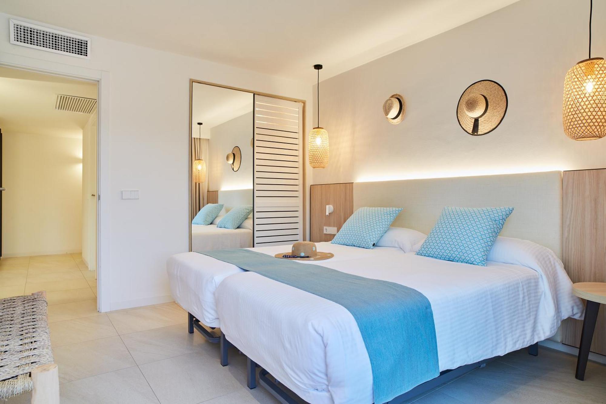 Apartamentos San Miguel Park & Esmeralda Mar Port de Sant Miguel Bilik gambar