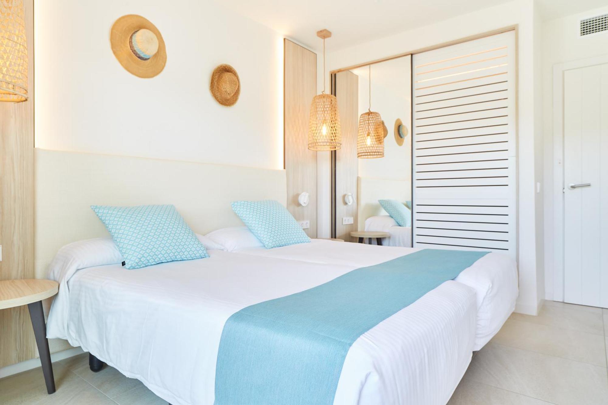 Apartamentos San Miguel Park & Esmeralda Mar Port de Sant Miguel Bilik gambar