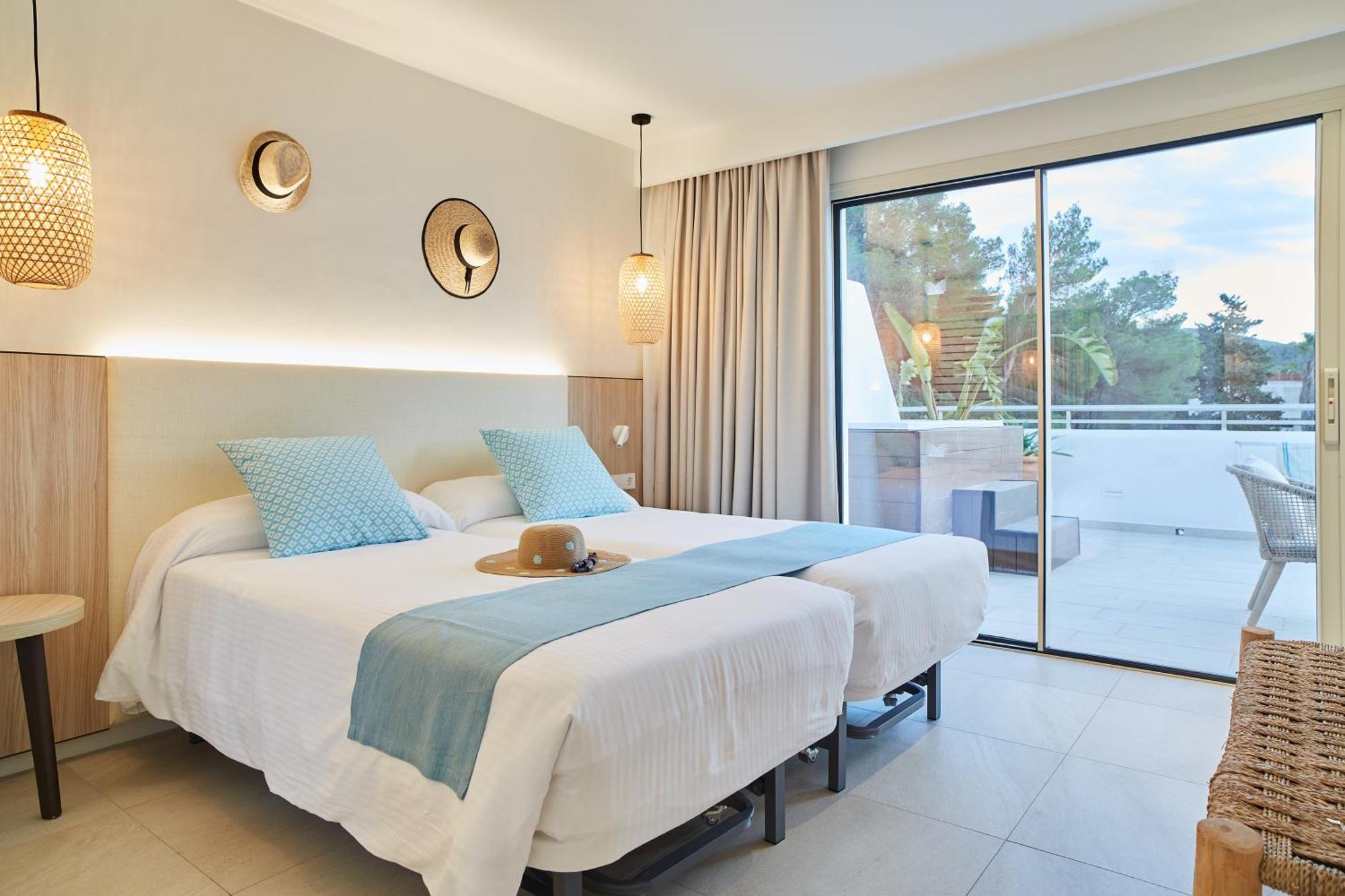 Apartamentos San Miguel Park & Esmeralda Mar Port de Sant Miguel Bilik gambar